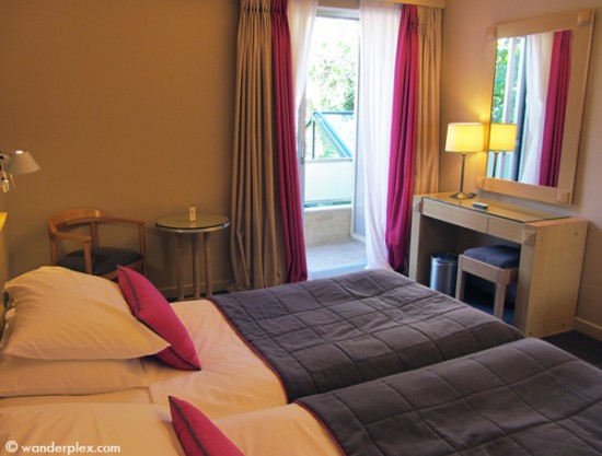 4944_hr_room