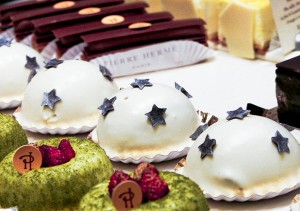 Pastries in Paris are like little works of art, but you have to know the best places to go. Photo by Isabel.